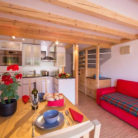 Sainte-foy-l'argentiere Sleeps 5 아파트